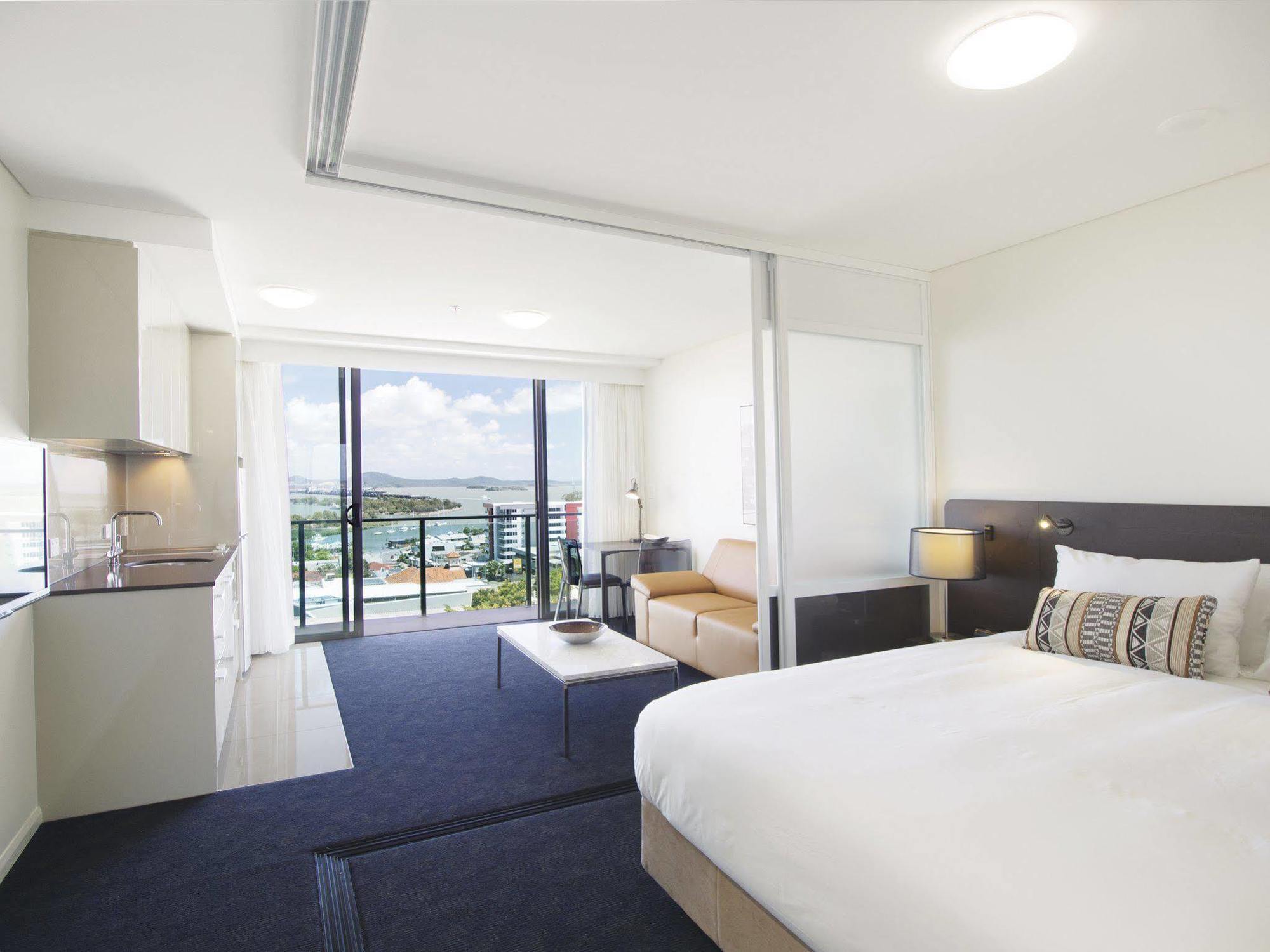 Oaks Gladstone Grand Hotel Exterior foto